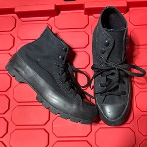 Gently used Converse Shoes Size